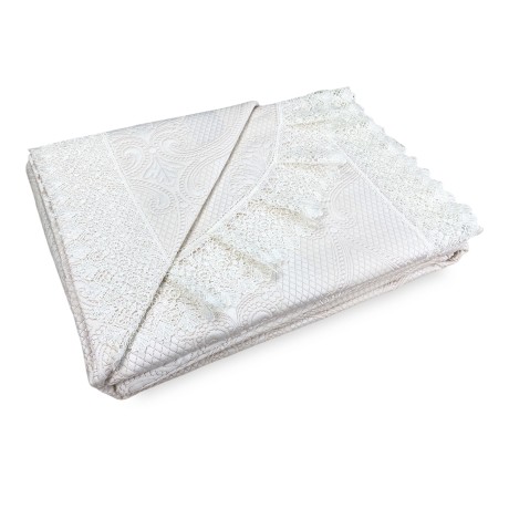 Colcha y fundas de almohada con encaje de macramé