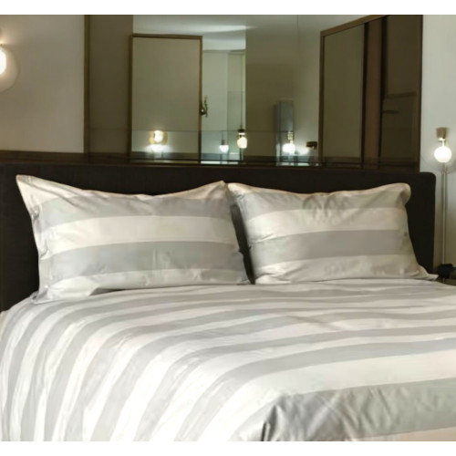 Elégante housse de couette crème gris tourterelle - Disponible en version simple et double
