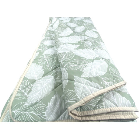 Green Leaves Quilt - Soft peach effect fabric with natural print