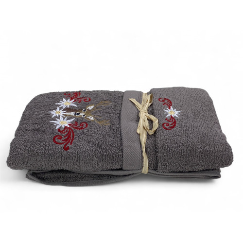 Set bagno grigio con ricamo cervo, fiore stella alpina e volute rosse